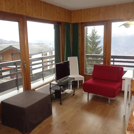 Daire Cozy In Valley With Patio